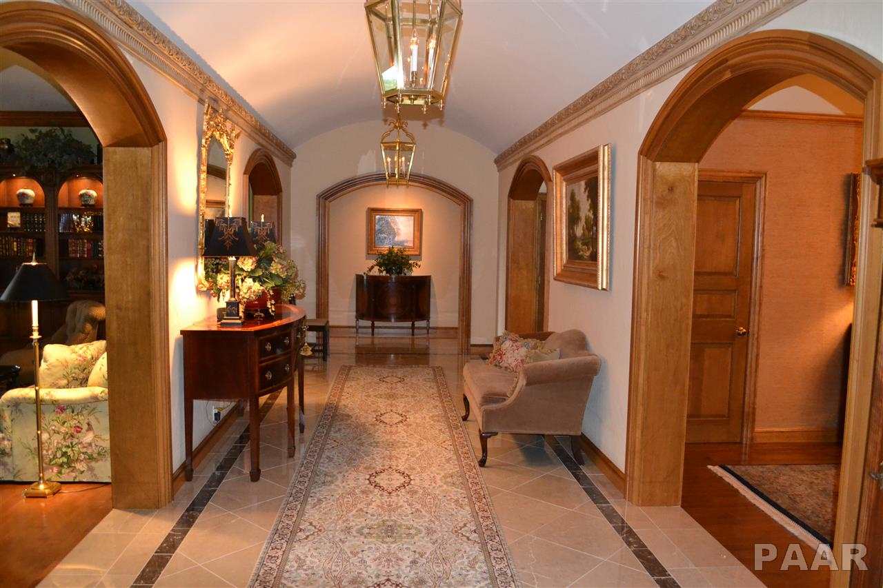 5718 North Prospect Road Peoria, IL 61614 - Photo 5 of 36 Gallery Image 5
