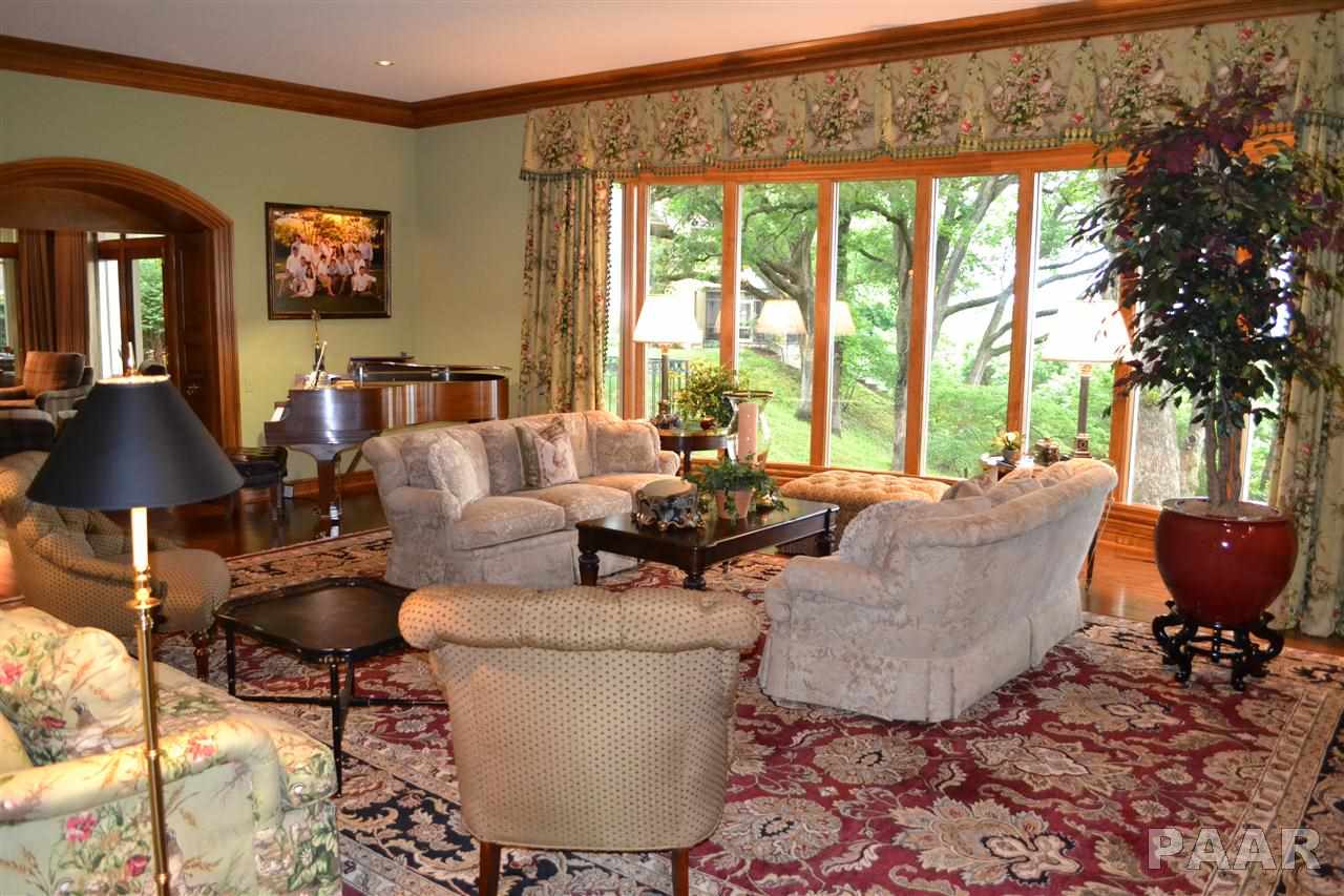 5718 North Prospect Road Peoria, IL 61614 - Photo 6 of 36 Gallery Image 6