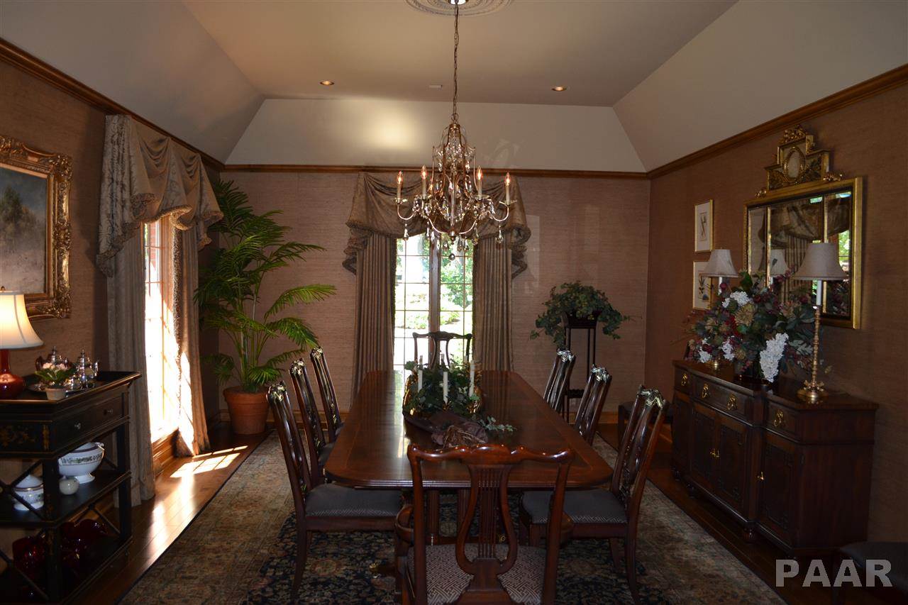 5718 North Prospect Road Peoria, IL 61614 - Photo 8 of 36 Gallery Image 8