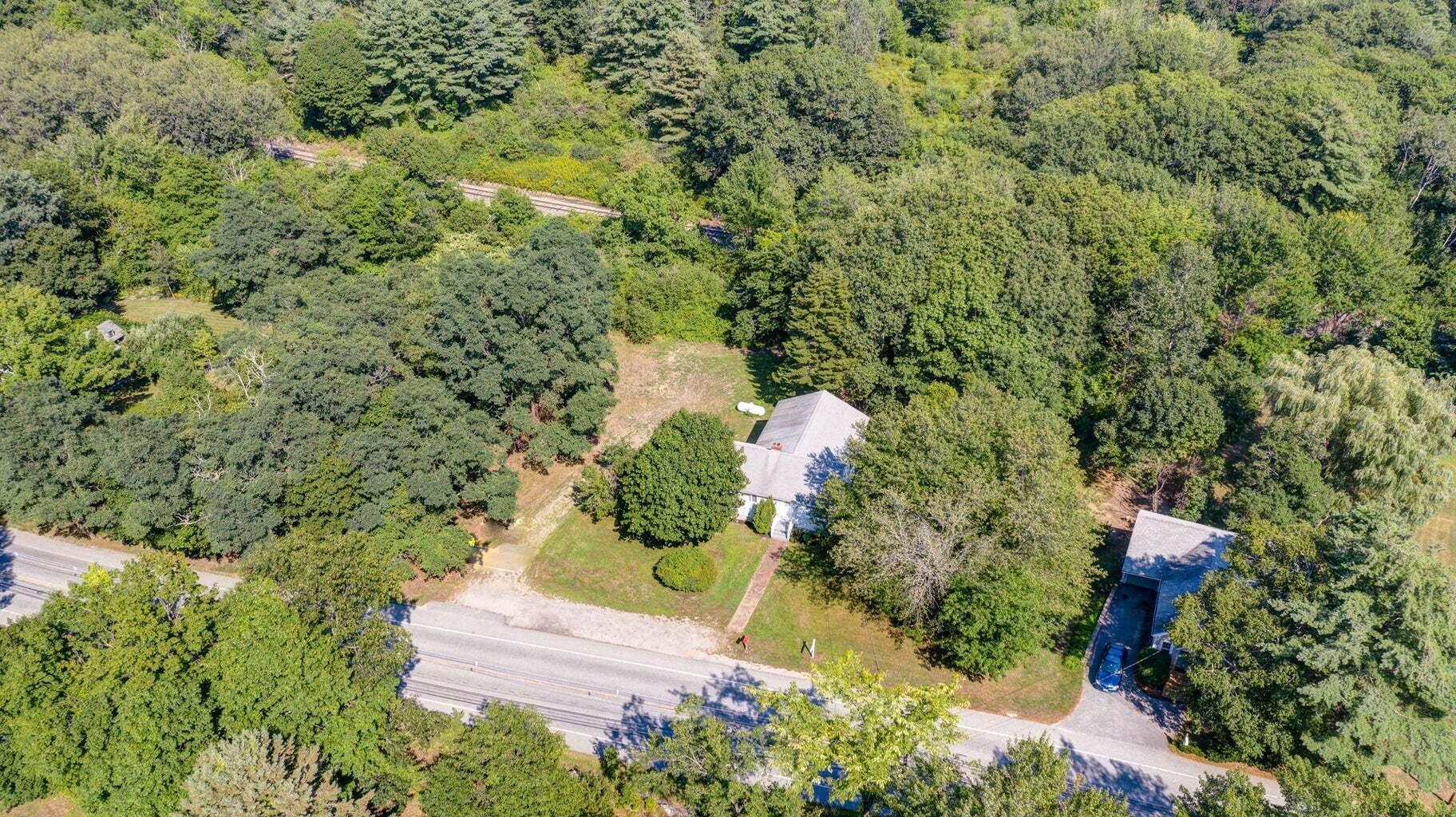 13 Middle Road Falmouth, ME 04105 - Photo 37 of 44 13 Middle
