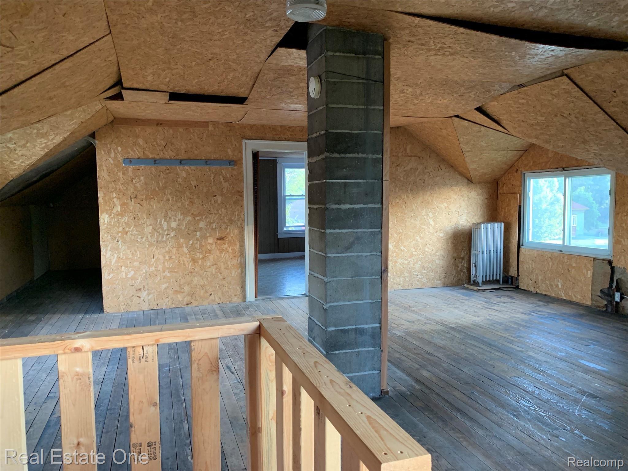 17037 Stephens Road Eastpointe, MI 48021 - Photo 6 of 10 0bhXBXq3QTyXTLNevy30Fg.jpg