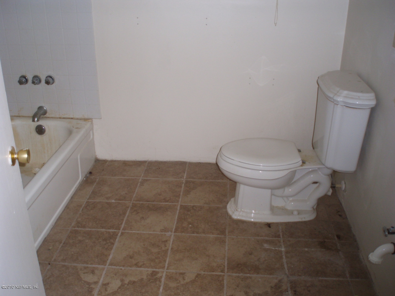6054 Magellan Road Jacksonville, FL 32222 - Photo 5 of 6 Bathroom #2