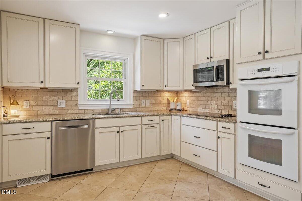 1101 Winona Road Raleigh, NC 27609 - Photo 11 of 47