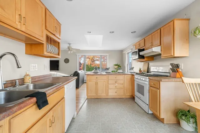 $585,000 | 2 Alnette Road, Merrimac, MA 01860