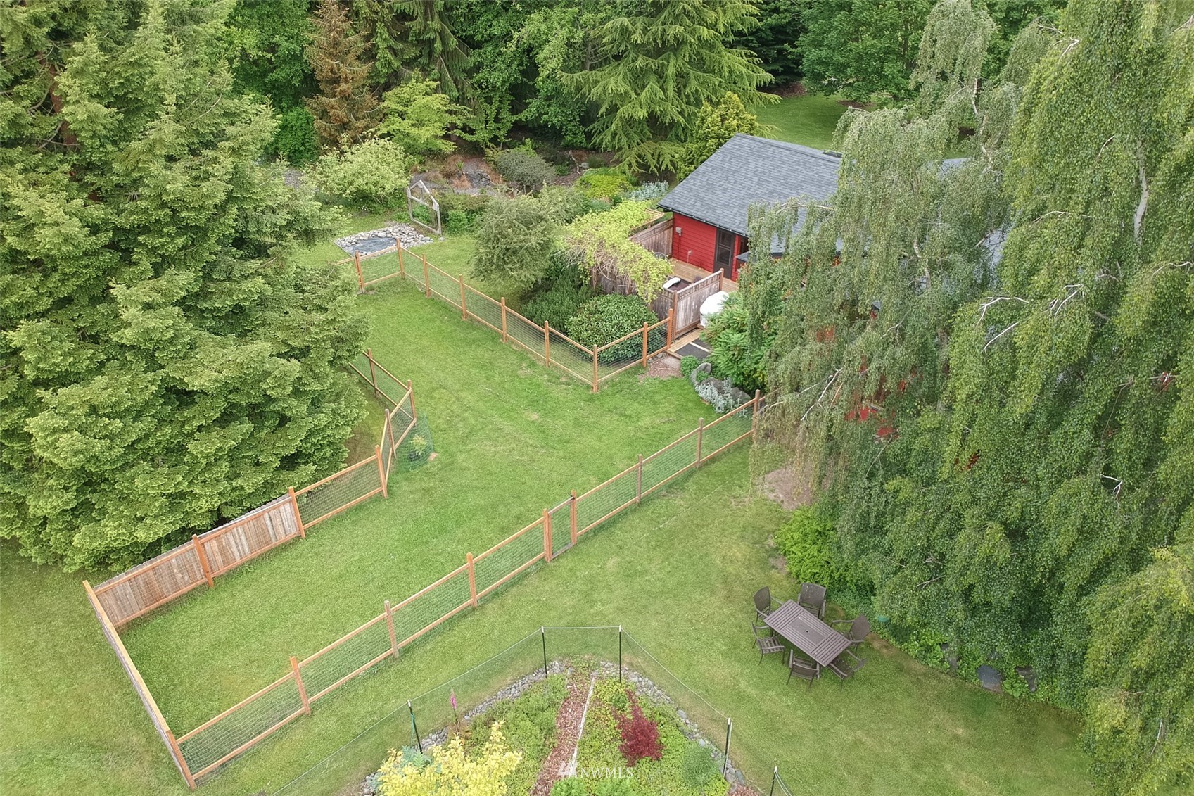 313 Applegate Lane Sequim, WA 98382 - Photo 29 of 40 a view of a tennis court