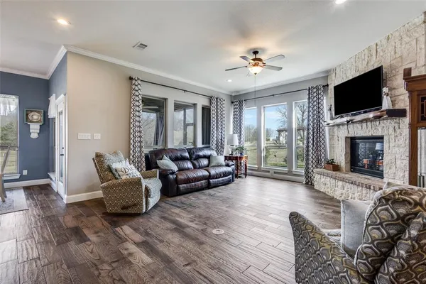 $549,900 | 5768 Farm To Market Road 1569, Farmersville, TX 75442