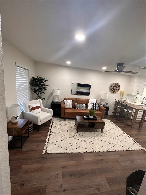 1350 South 12th Street Waco, TX 76706 - Photo 1 of 8