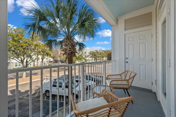 $299,000 | 130 River Landing Drive, Unit 3216, Daniel Island, SC 29492