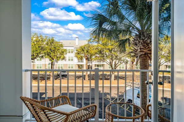 $299,000 | 130 River Landing Drive, Unit 3216, Daniel Island, SC 29492