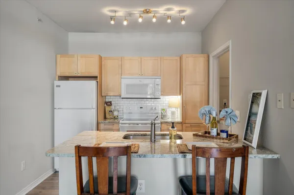 $299,000 | 130 River Landing Drive, Unit 3216, Daniel Island, SC 29492