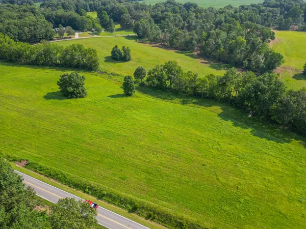 $189,900 | 3984 Old Coopertown Road, Springfield, TN 37172