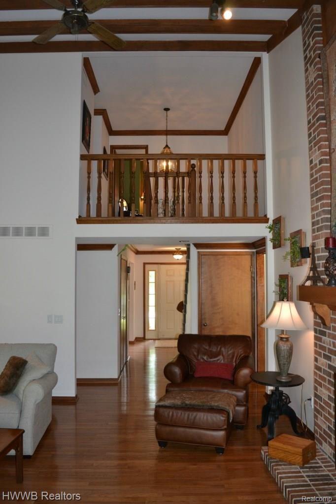 556 Sunlight Drive Rochester, MI 48309 - Photo 13 of 49 Great Room to Foyer
