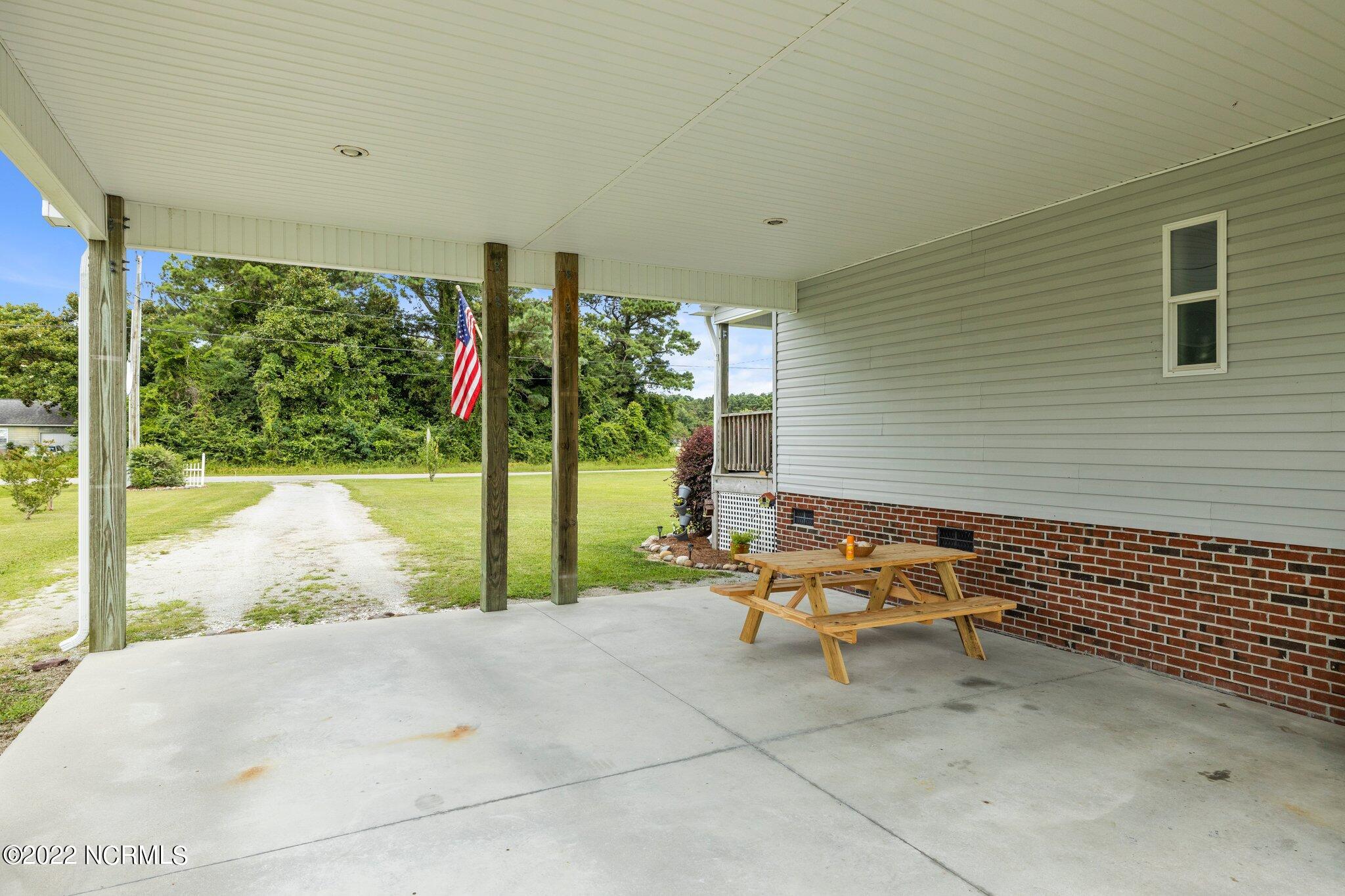 314 Pigott Road Gloucester, NC 28528 - Photo 13 of 50 11-web-or-mls-_S3A3768