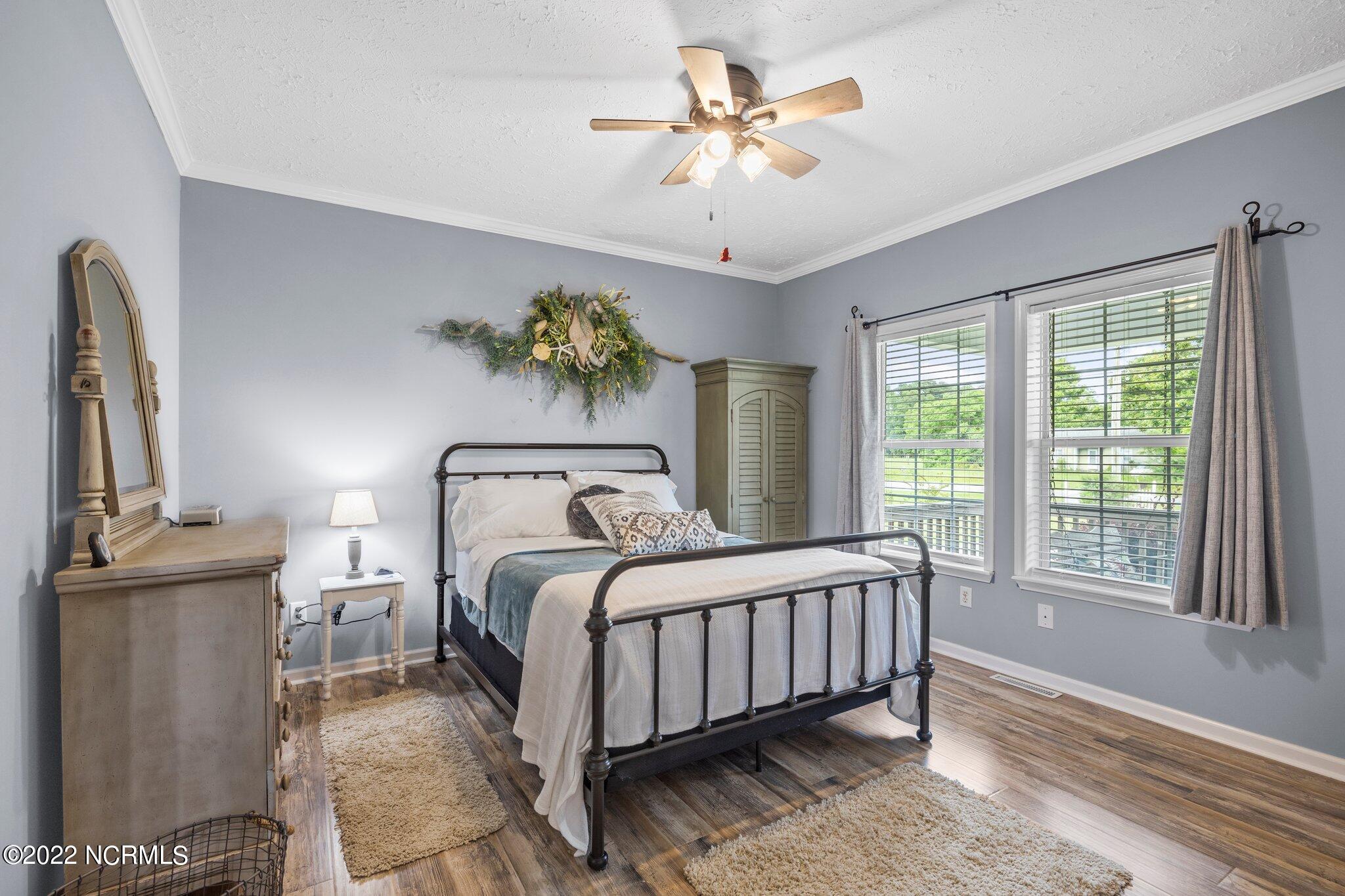 314 Pigott Road Gloucester, NC 28528 - Photo 25 of 50 Primary Suite