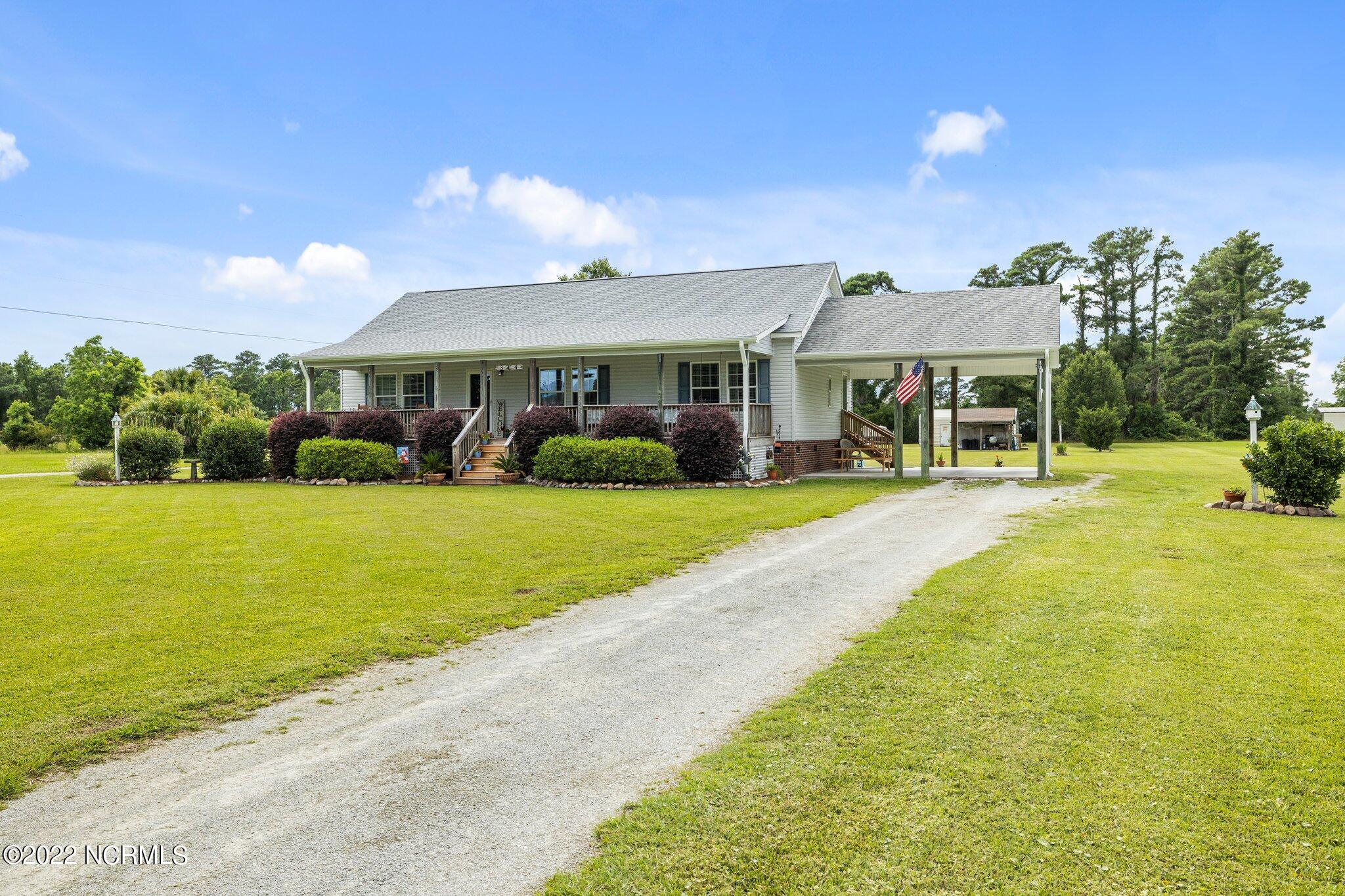 314 Pigott Road Gloucester, NC 28528 - Photo 5 of 50 2-web-or-mls-_S3A3807