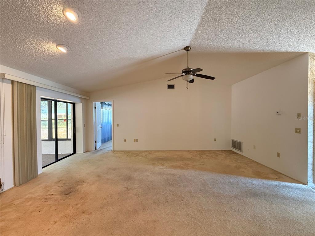 9264 Manchester Street Spring Hill, FL 34606 - Photo 9 of 40