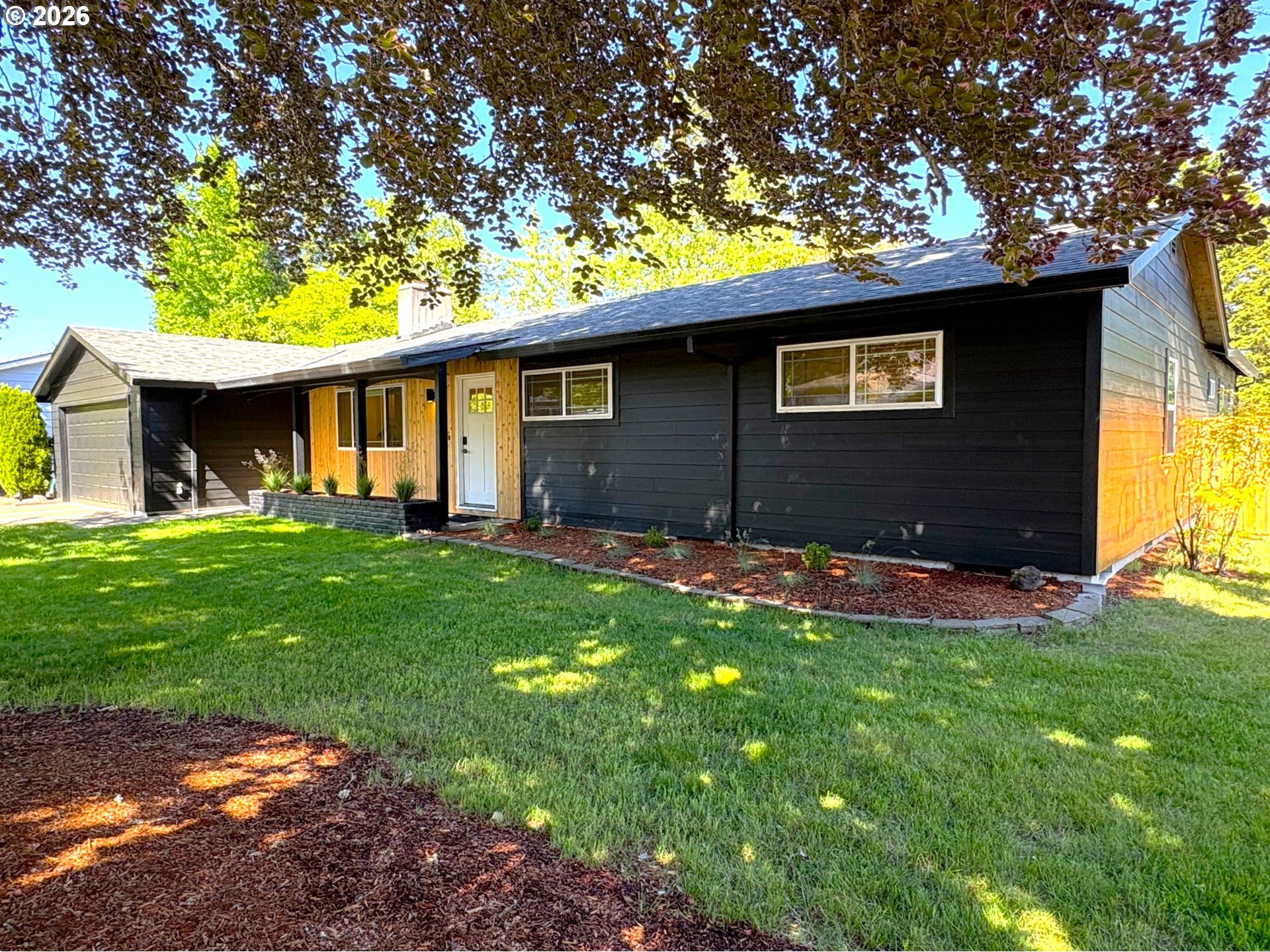 14670 Southwest 88th Avenue Portland, OR 97224 - Photo 2 of 33