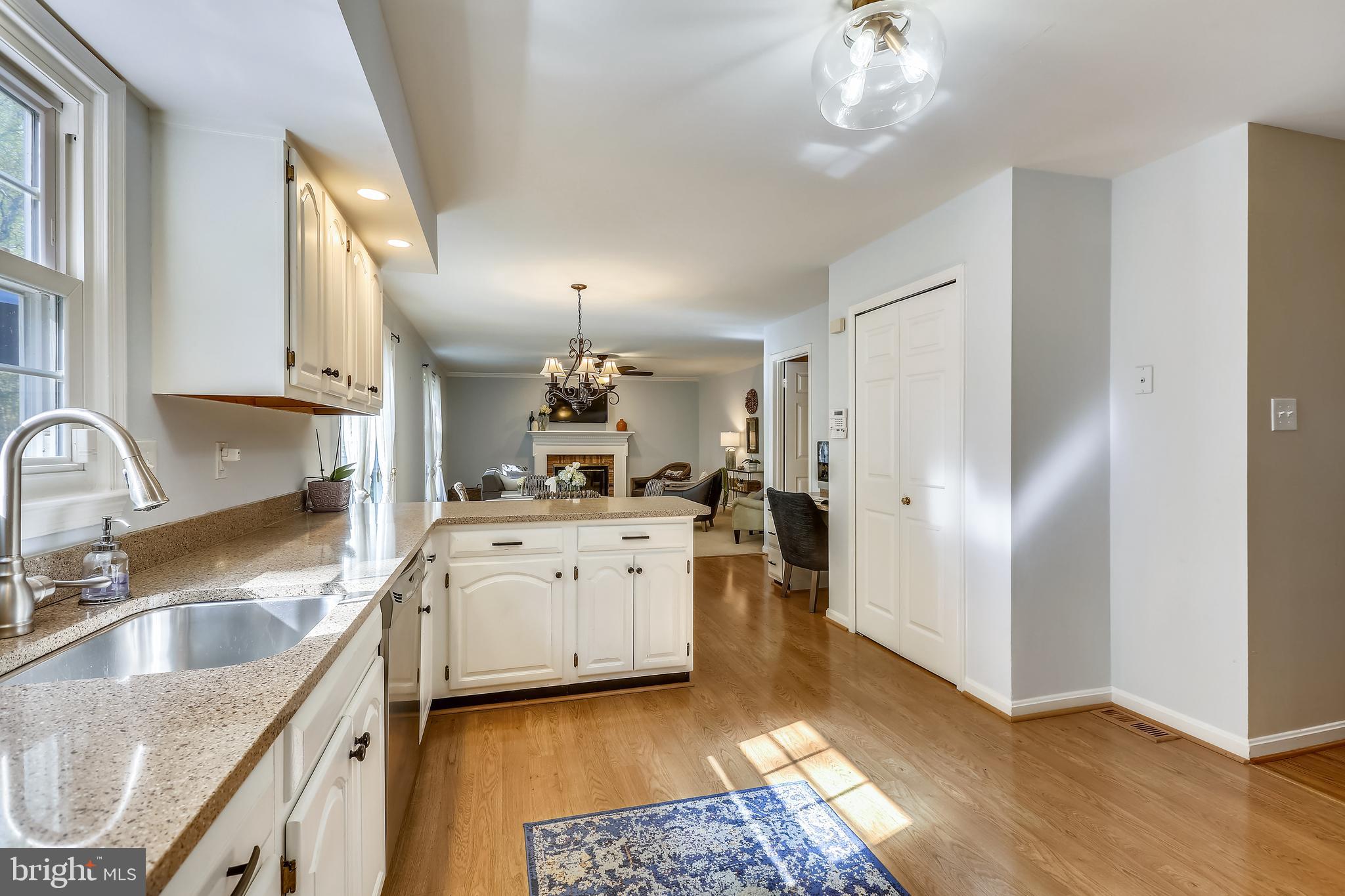 15520 Langside Street Silver Spring, MD 20905 - Photo 10 of 52 Gallery Image 10