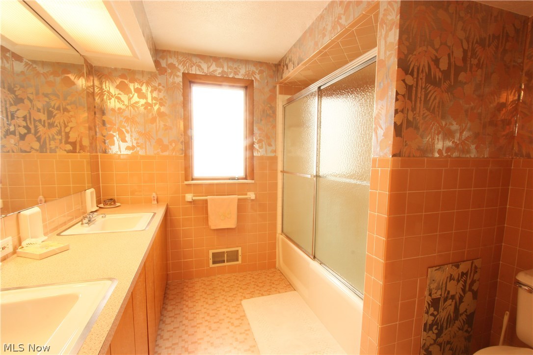 28339 Center Ridge Road Westlake, OH 44145 - Photo 21 of 34 Gallery Image 21