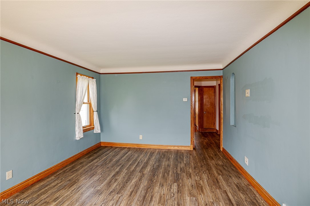6136 North Canterbury Road Parma, OH 44129 - Photo 2 of 34 Gallery Image 2