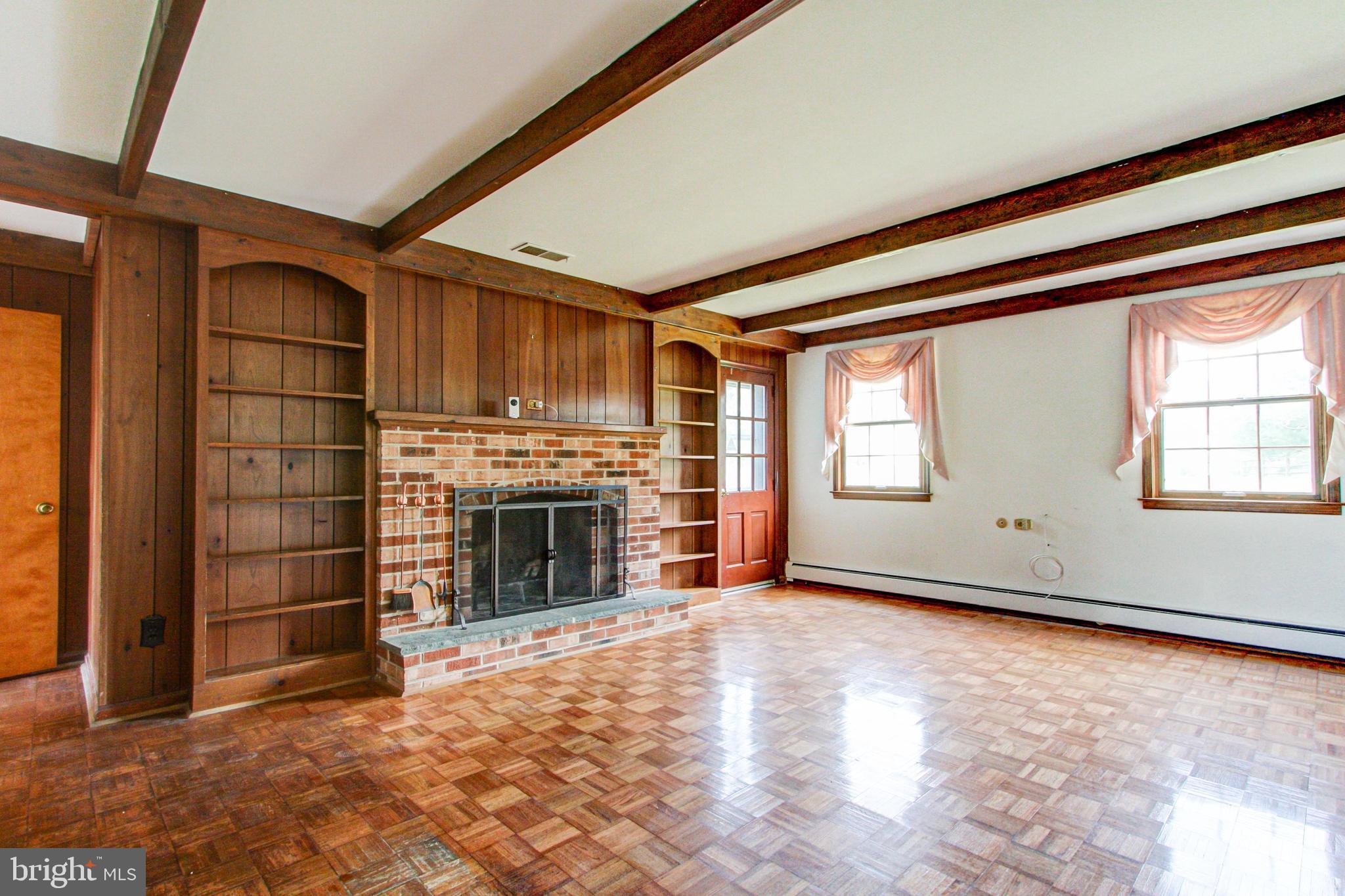 40 Pinevale Road Doylestown, PA 18901 - Photo 15 of 35 Family room