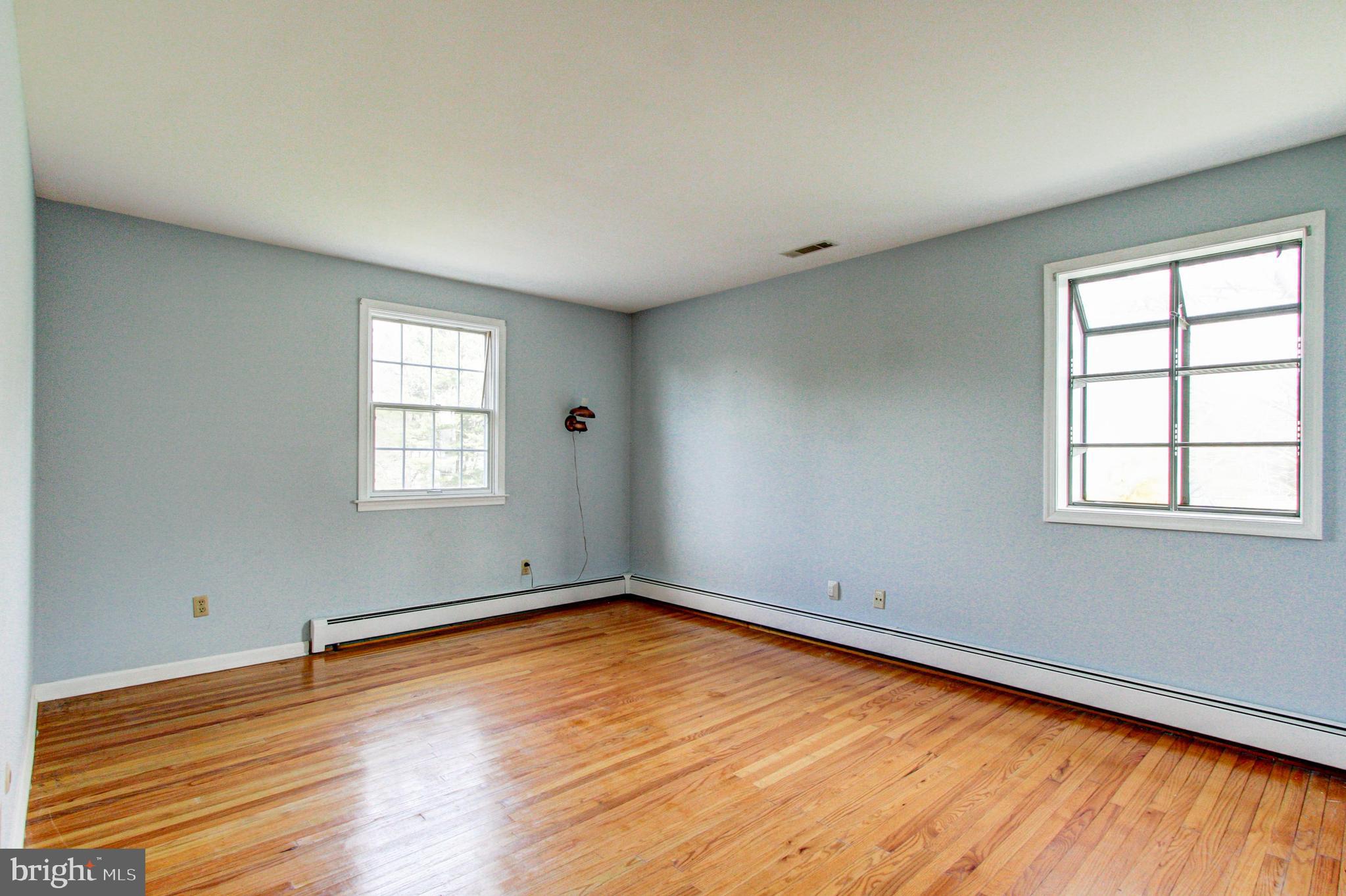 40 Pinevale Road Doylestown, PA 18901 - Photo 25 of 35 Bedroom 3