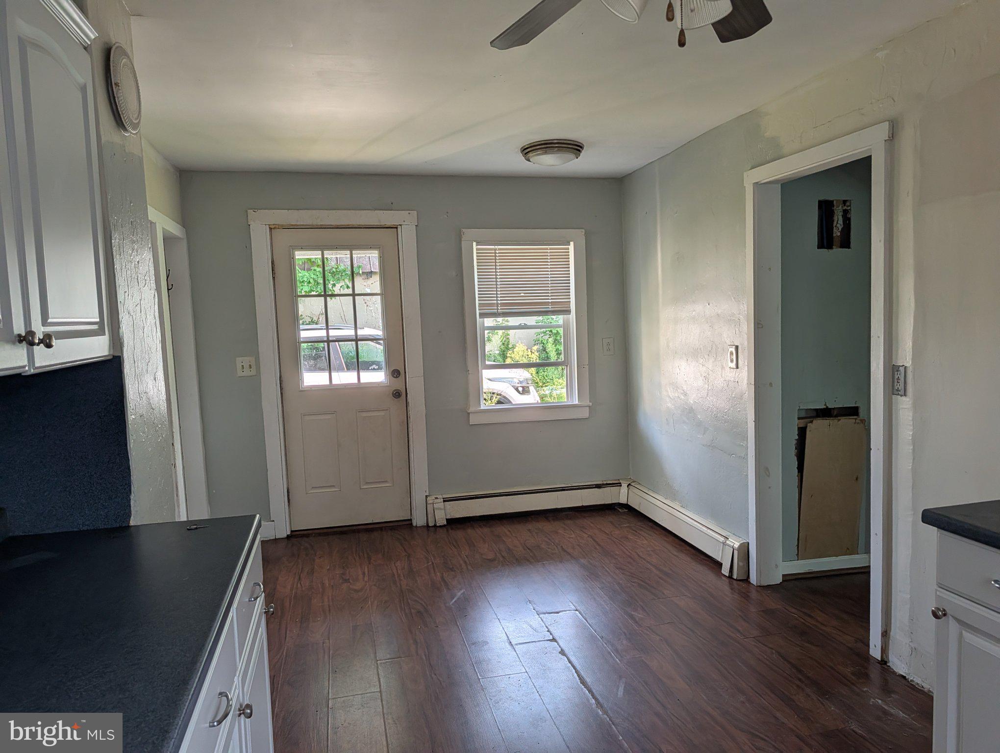425 Juliustown Pemberton Road Columbus, NJ 08022 - Photo 8 of 26 Bright eat-in kitchen space.