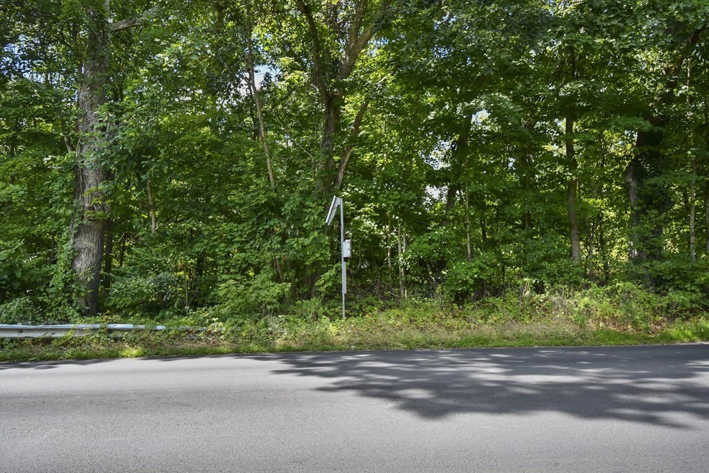 124-2 Gore Road Webster, MA 01570 - Photo 11 of 14