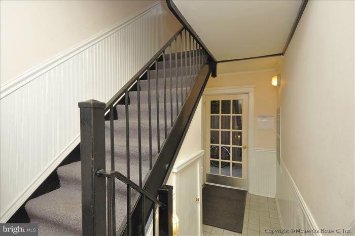469 Ridge Street Northwest Washington, DC 20001 - Photo 11 of 11 Interior (General)