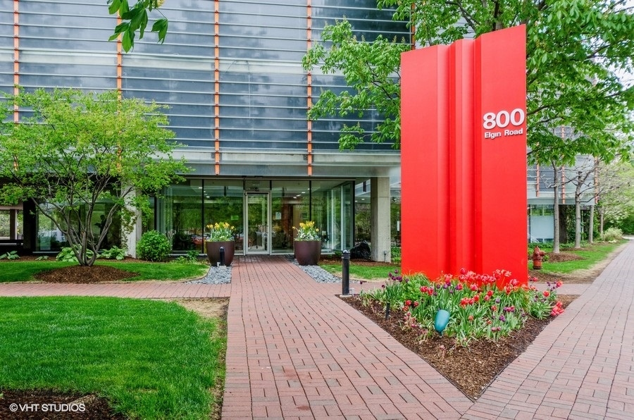 800 Elgin Road, Unit 911 Evanston, IL 60201 - Photo 1 of 12