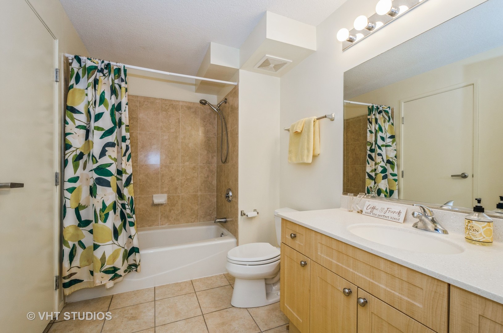 800 Elgin Road, Unit 911 Evanston, IL 60201 - Photo 8 of 12