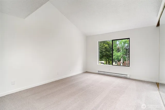 $3,500 | 6413 Sand Point Way Northeast, Seattle, WA 98115