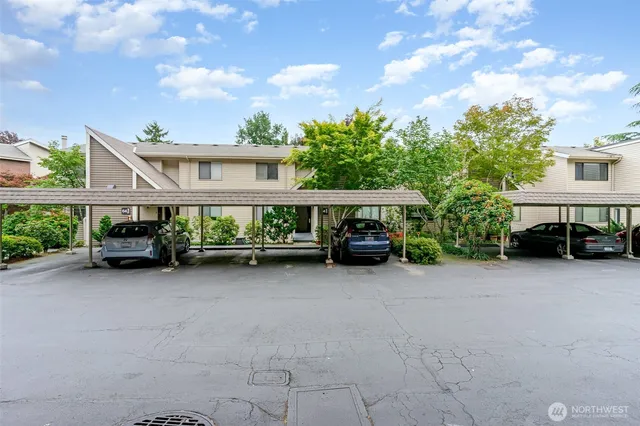 $3,500 | 6413 Sand Point Way Northeast, Seattle, WA 98115