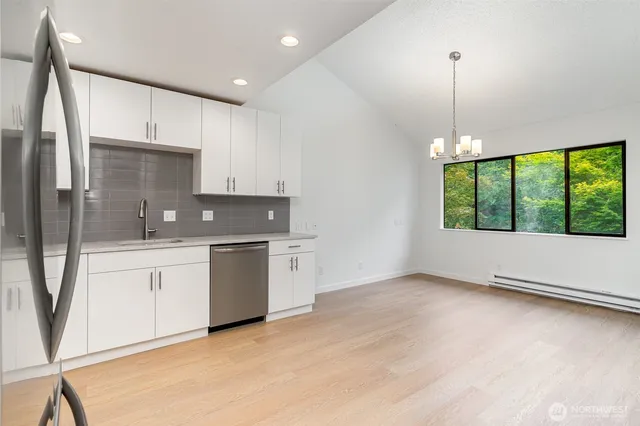 $3,500 | 6413 Sand Point Way Northeast, Seattle, WA 98115