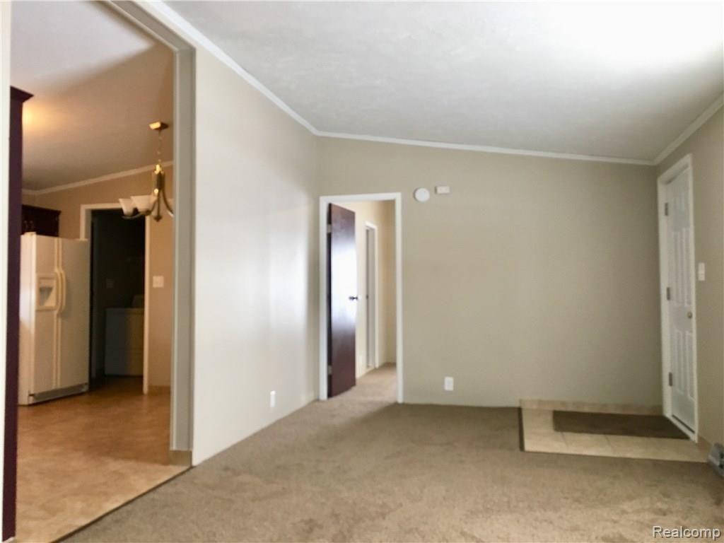 6393 East Atherton Road Burton, MI 48519 - Photo 9 of 18