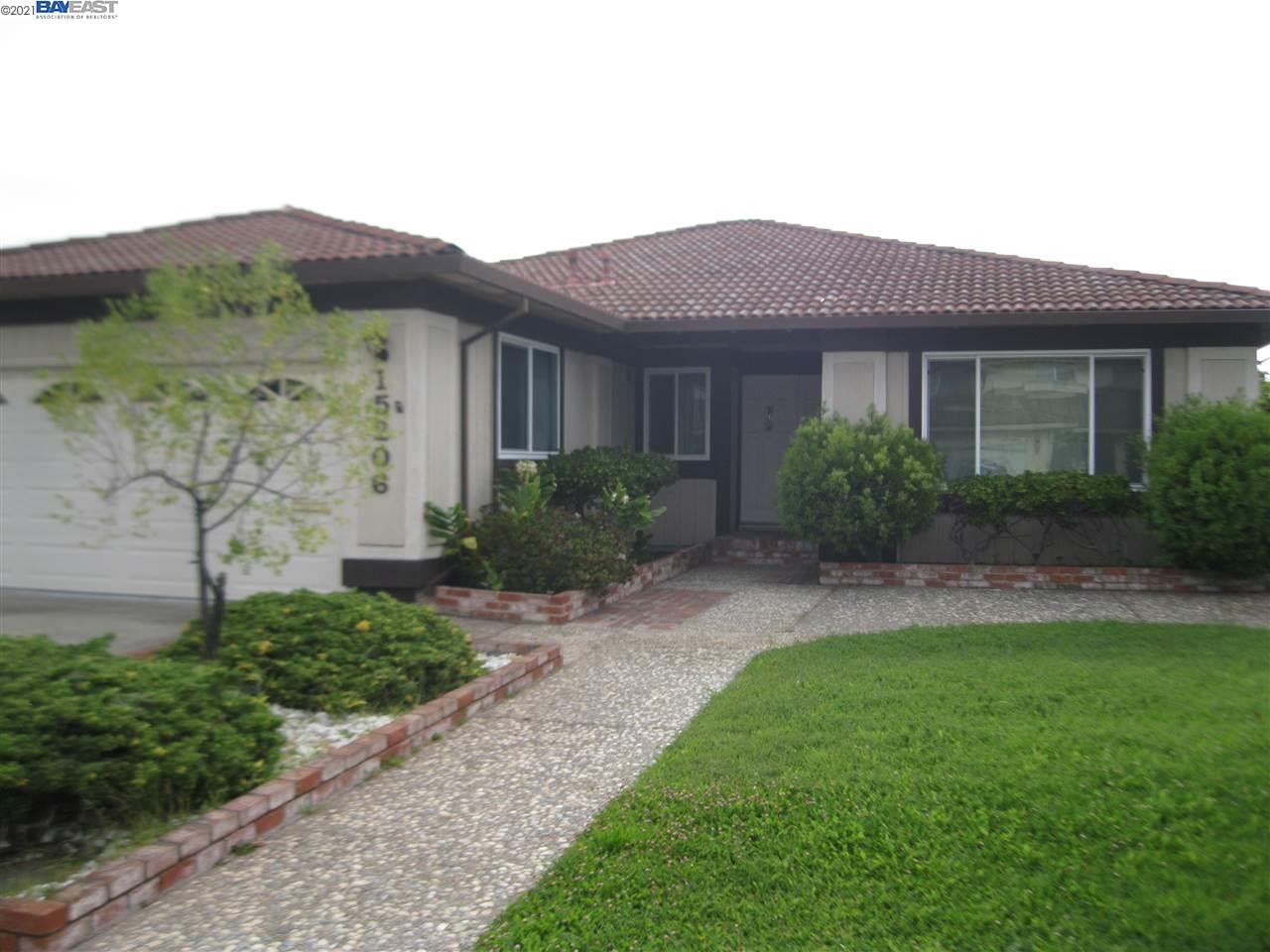 Washington Manor San Leandro, CA 94579 - Photo 2 of 18 a front view of a house with garden