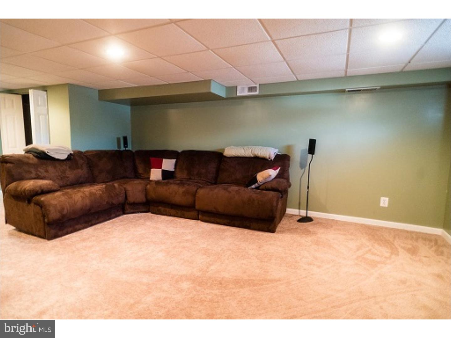 10827 Harrow Road Philadelphia, PA 19154 - Photo 13 of 25