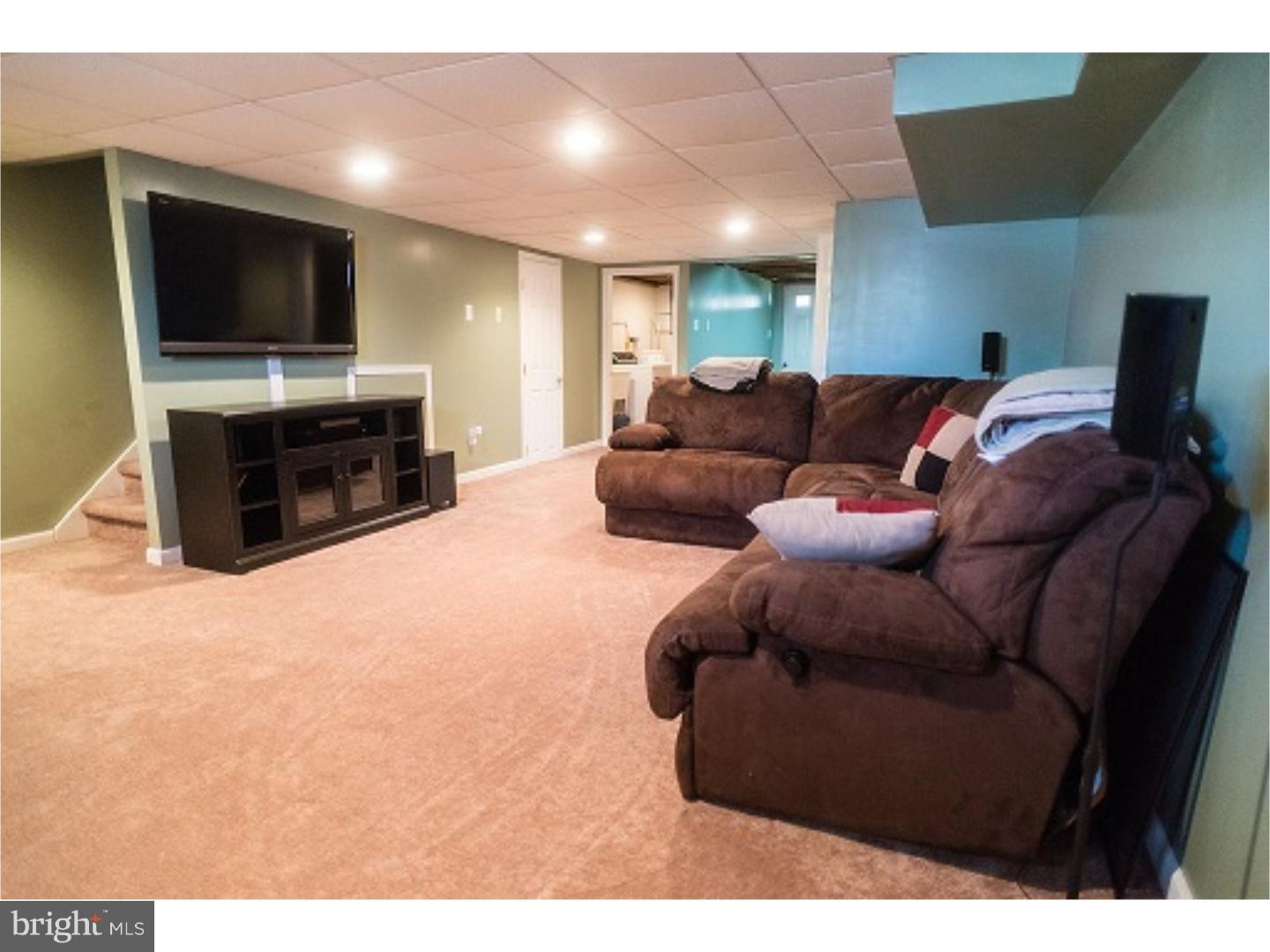 10827 Harrow Road Philadelphia, PA 19154 - Photo 14 of 25