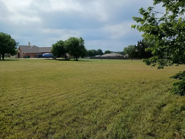 $119,995 | 3100 Briarcliff Circle, Gainesville, TX 76240