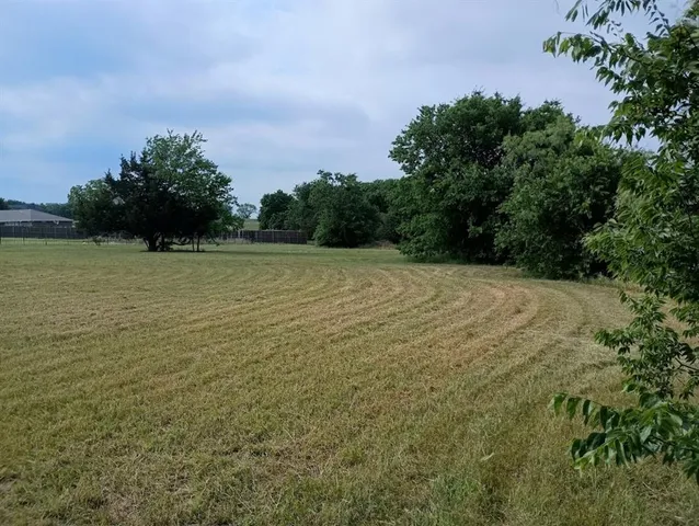 $119,995 | 3100 Briarcliff Circle, Gainesville, TX 76240