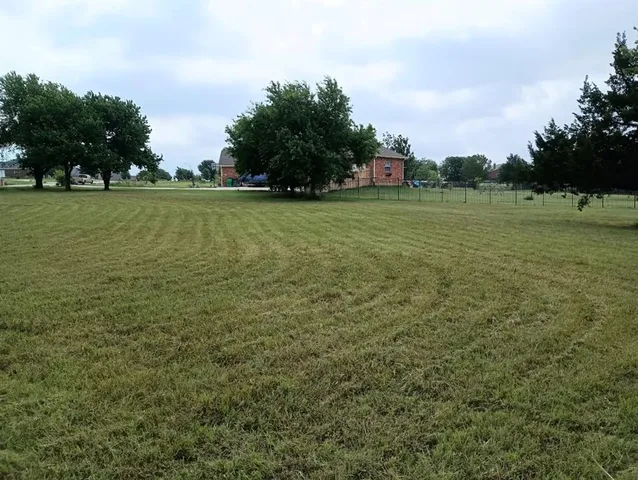 $119,995 | 3100 Briarcliff Circle, Gainesville, TX 76240