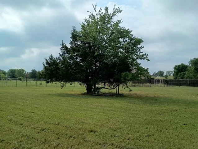 $119,995 | 3100 Briarcliff Circle, Gainesville, TX 76240