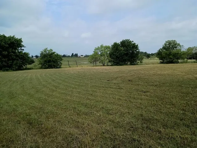 $119,995 | 3100 Briarcliff Circle, Gainesville, TX 76240