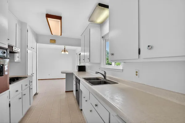 $935,000 | 710 Villanova Drive, Davis, CA 95616