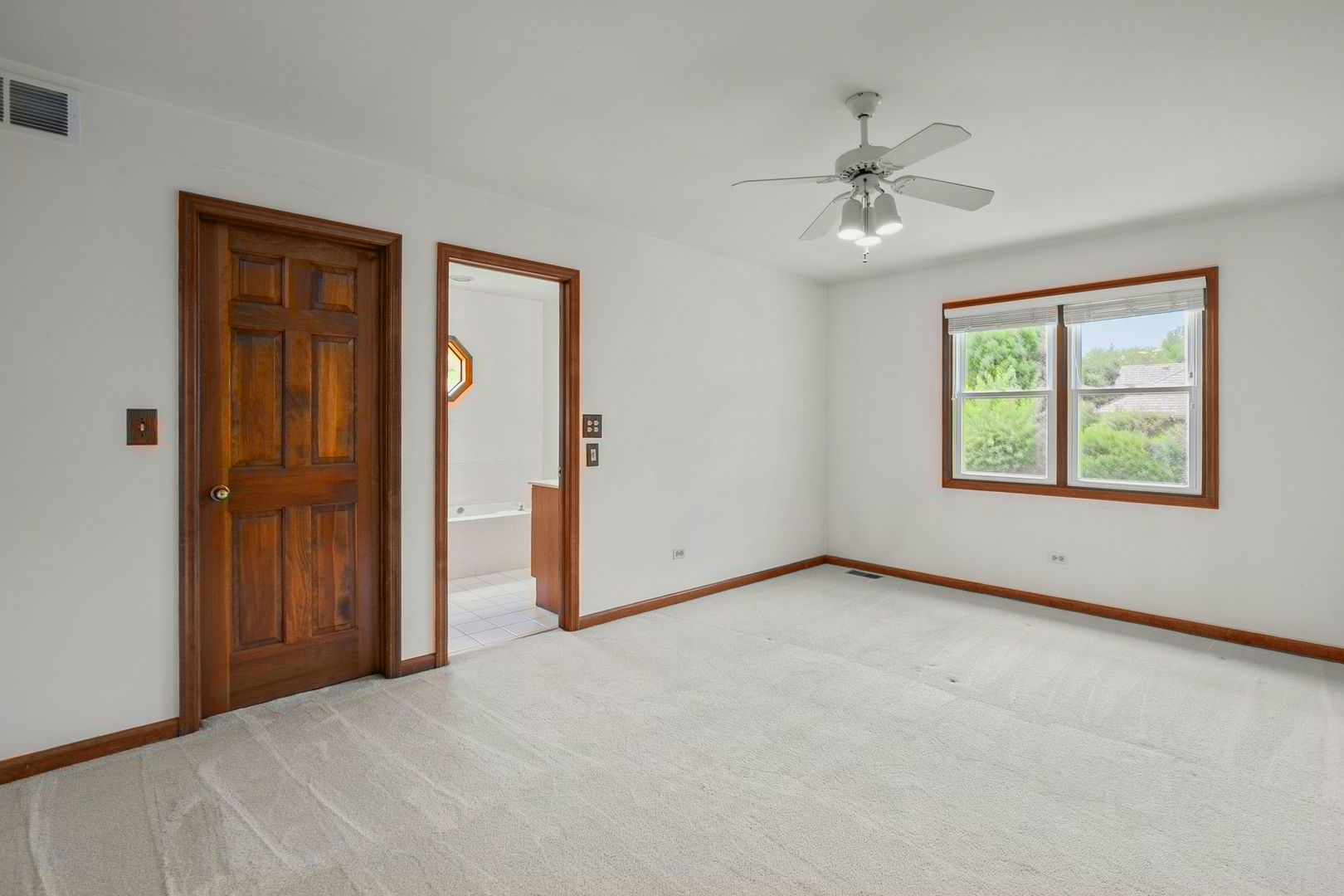 1848 Ravine Drive Gurnee, IL 60031 - Photo 16 of 28 Gallery Image 16