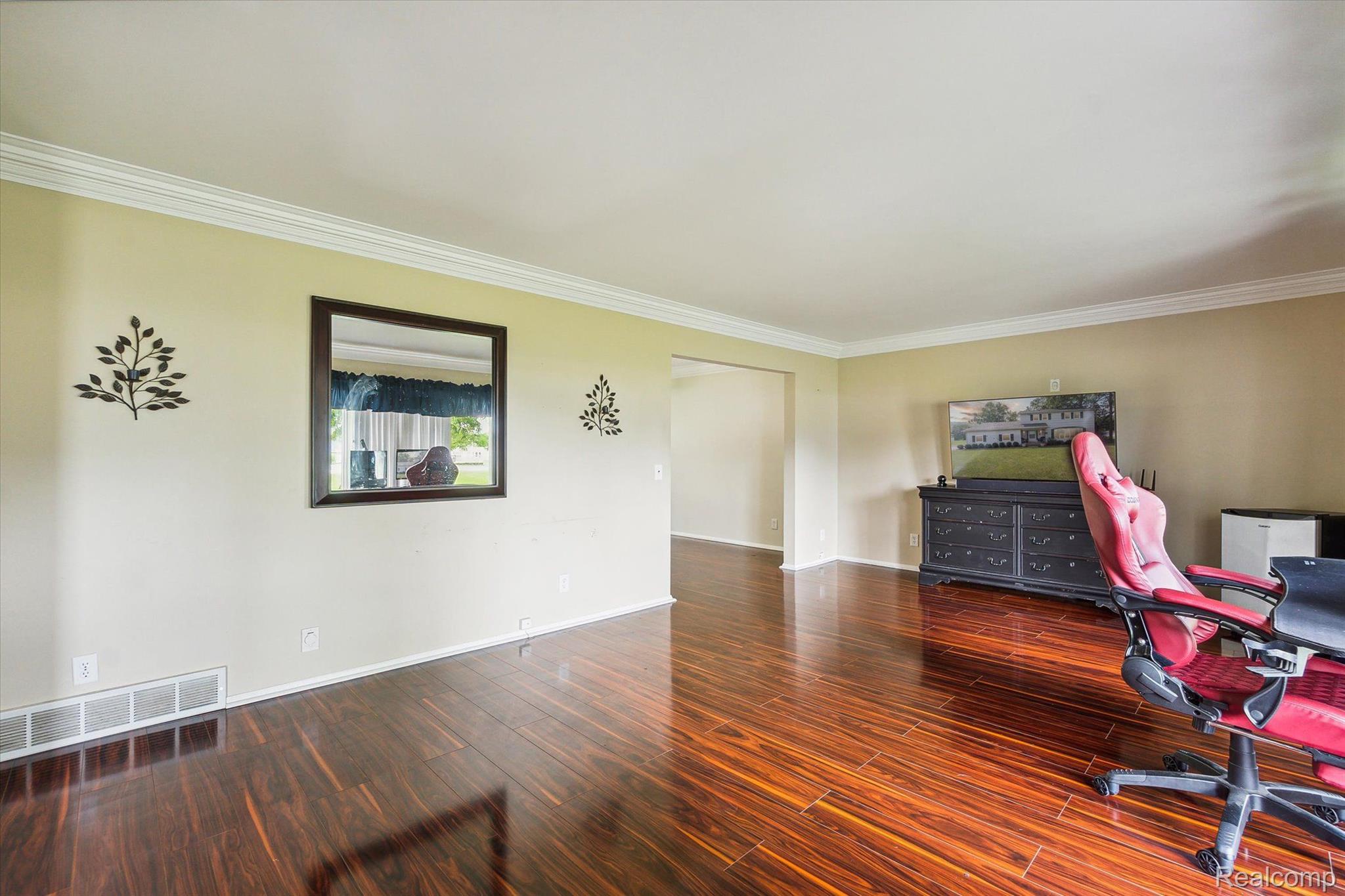 6147 North Genesee Road Flint, MI 48506 - Photo 5 of 52 Gallery Image 5