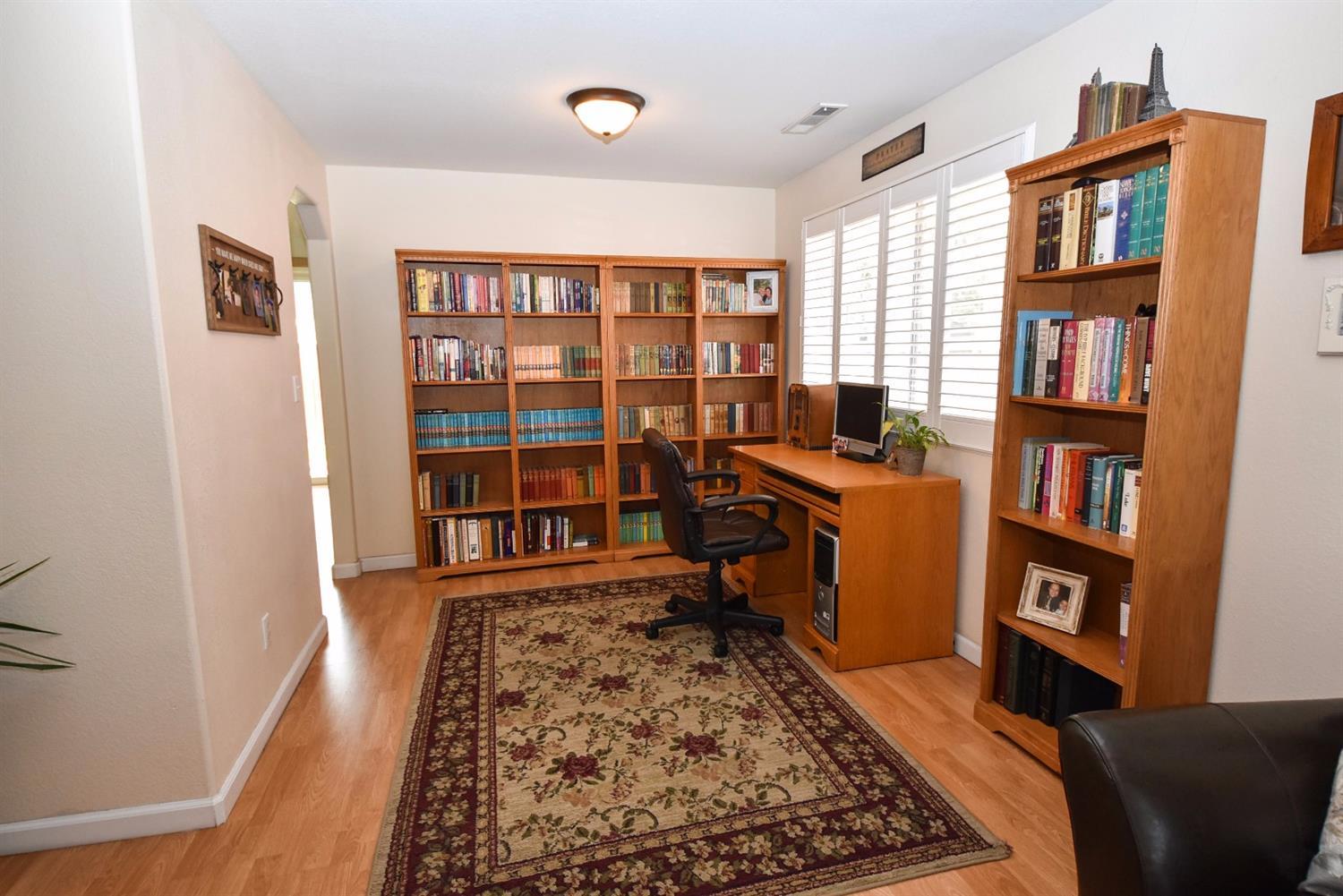 469 Mace Road Medford, OR 97501 - Photo 8 of 28 Additional Photo
