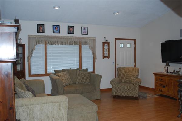 119 Reed Street Chicopee, MA 01020 - Photo 4 of 18 Gallery Image 4