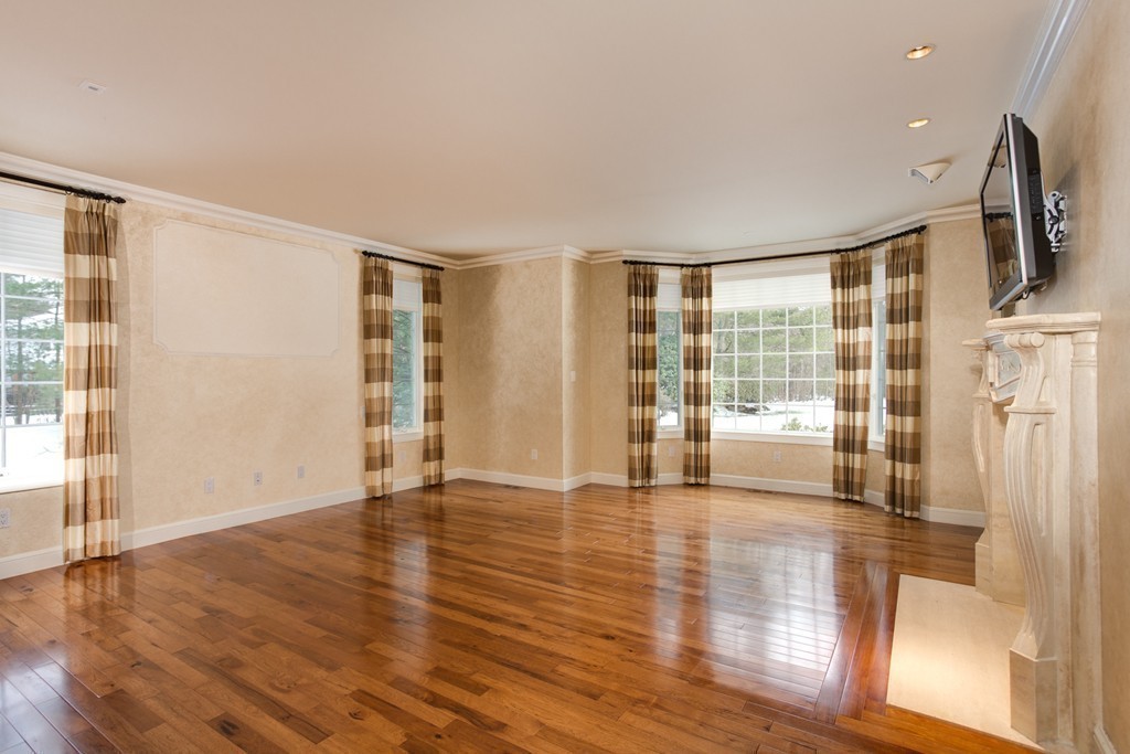 5 Rams Gate Place Shrewsbury, MA 01545 - Photo 17 of 30 Gallery Image 17