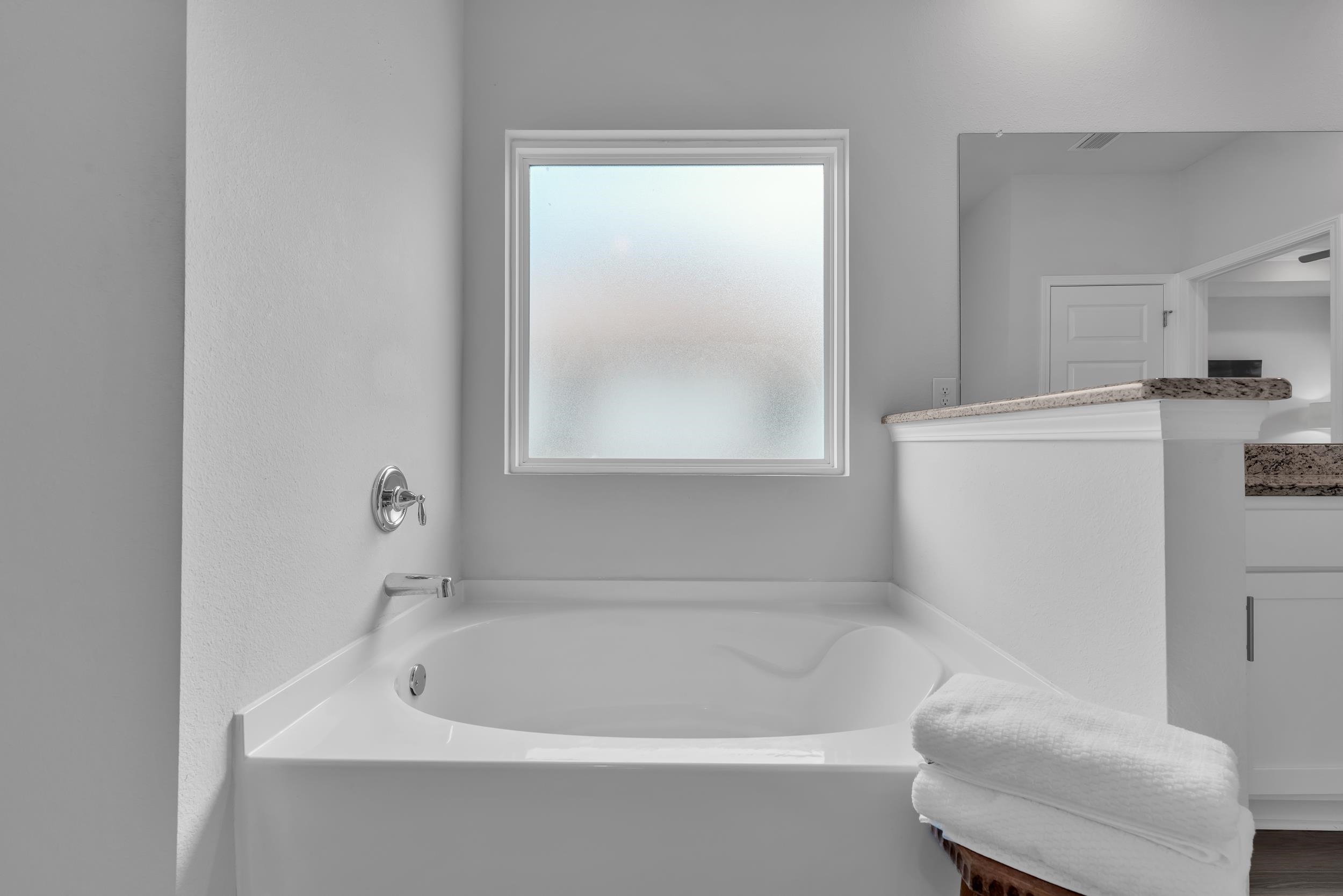 8774 Primland Boulevard Foley, AL 36535 - Photo 24 of 49 Bathroom